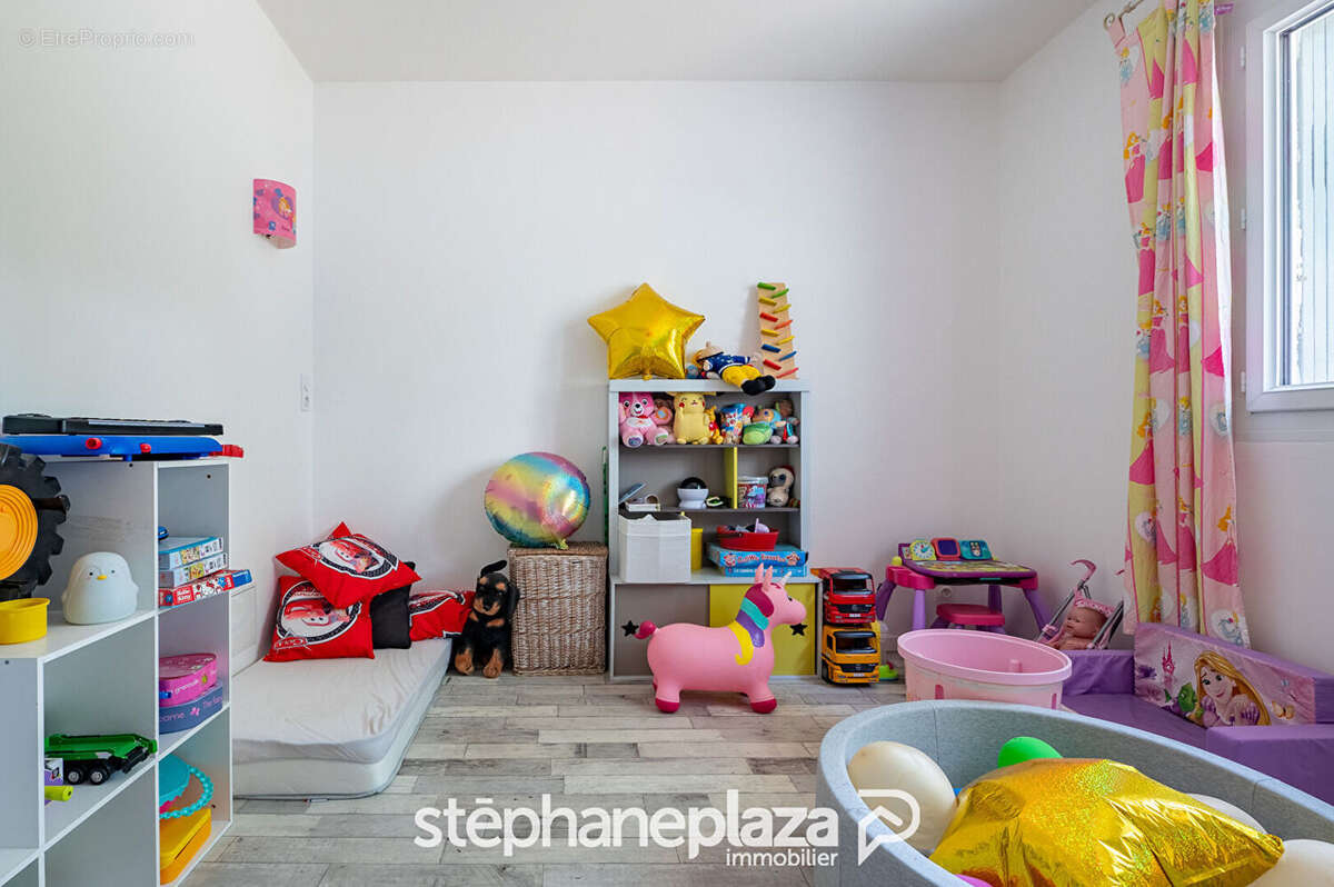 Maison à LA VILLE-DIEU-DU-TEMPLE