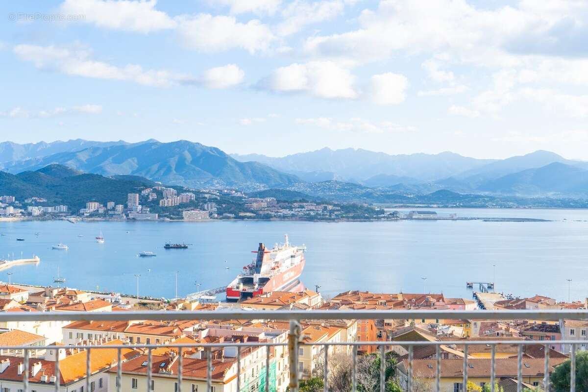 Appartement à AJACCIO