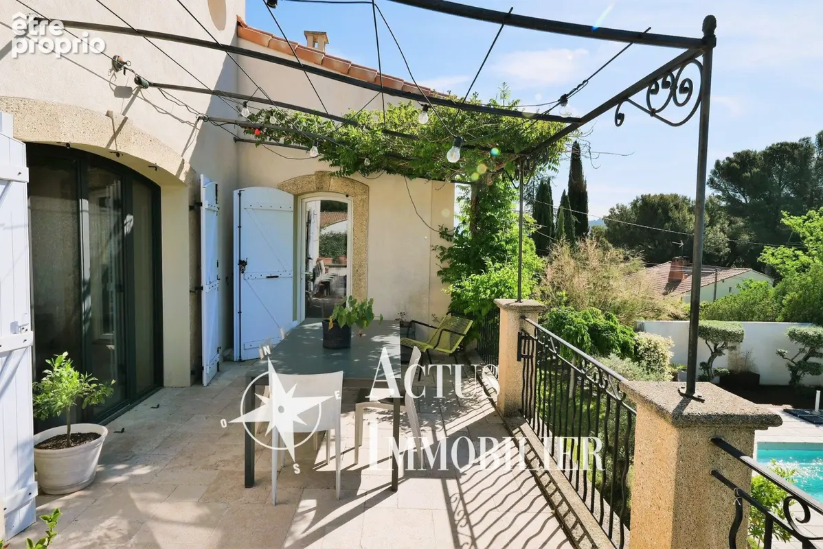 Maison 10 pièces 227 m² à vendre à Lamanon (13113) - photo 7