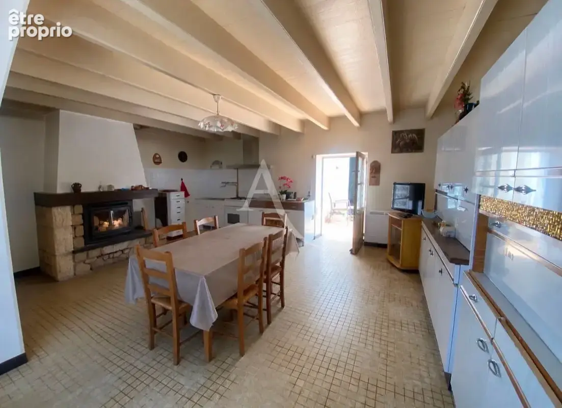 Maison St Philbert de Gd Lieu - 4 pièces - dépendances -terrain 890m2 - photo 5