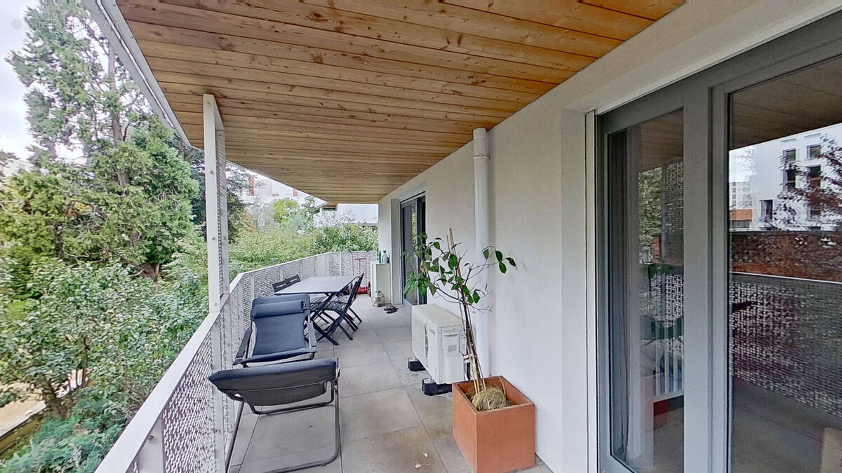 Appartement à LYON-8E