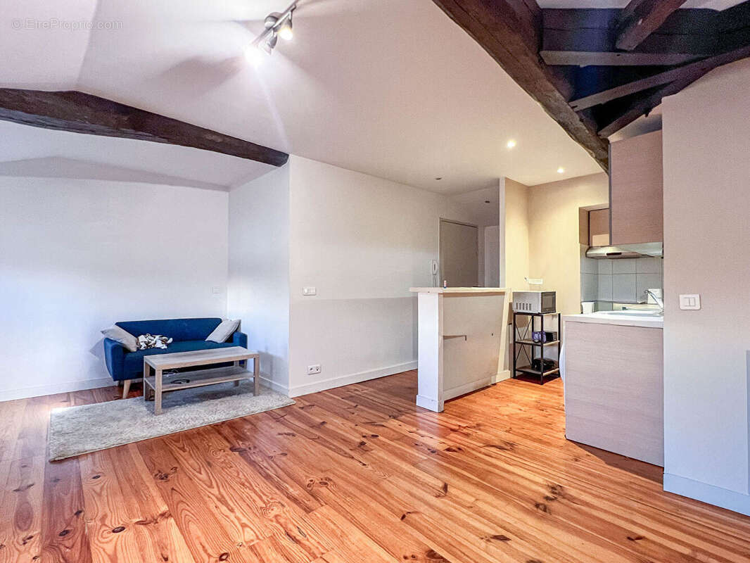 Appartement à SAINTES