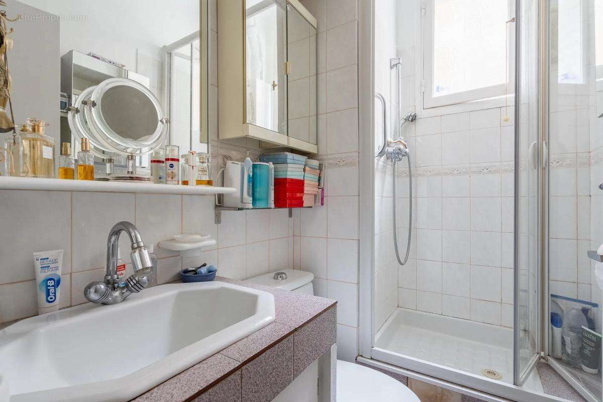 Appartement à PARIS-19E
