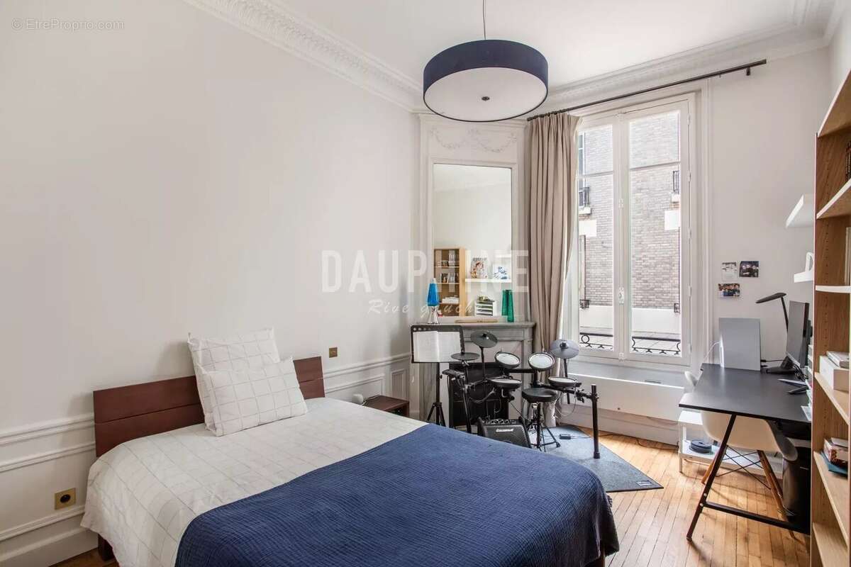Appartement à PARIS-5E