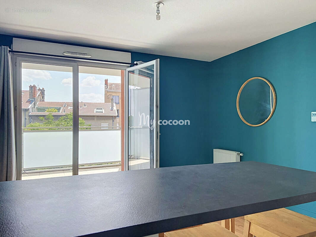 Appartement à VENISSIEUX