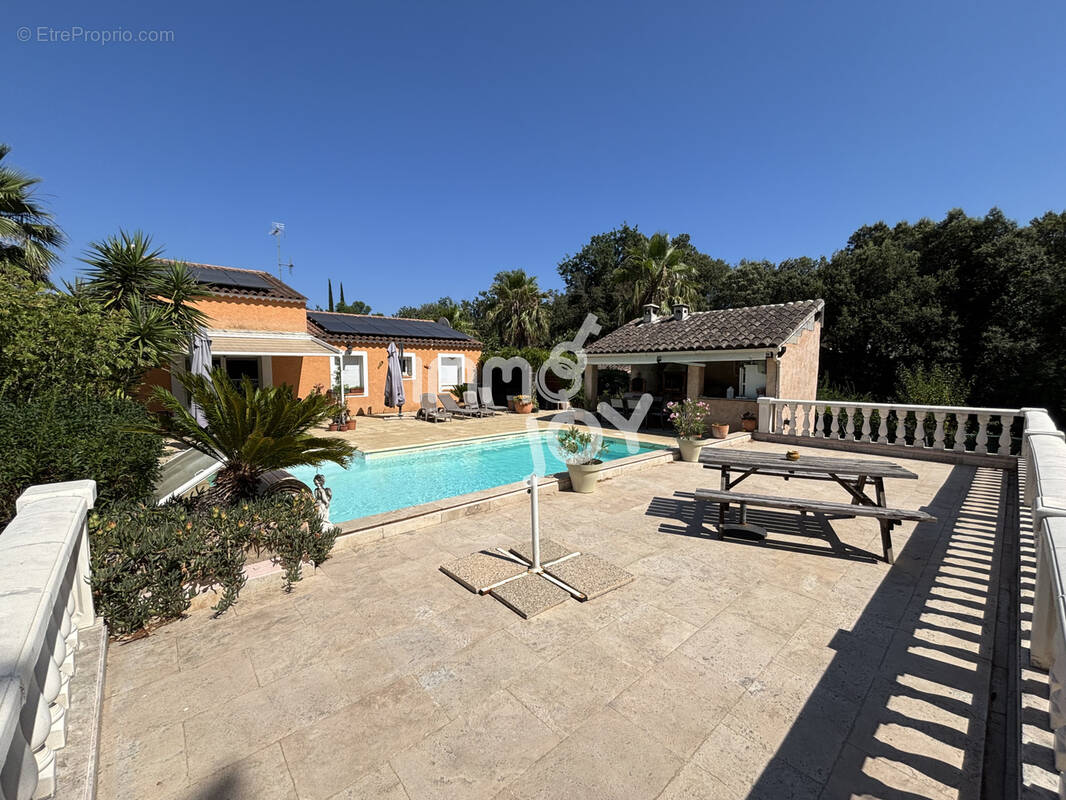 Maison à FREJUS