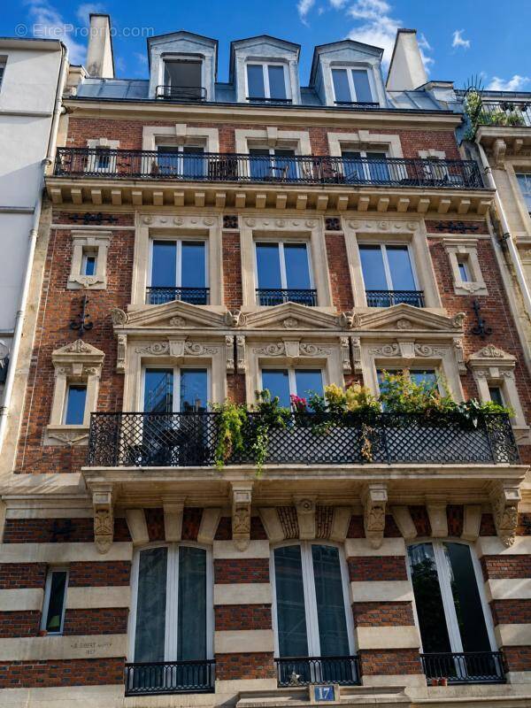 Appartement à PARIS-9E