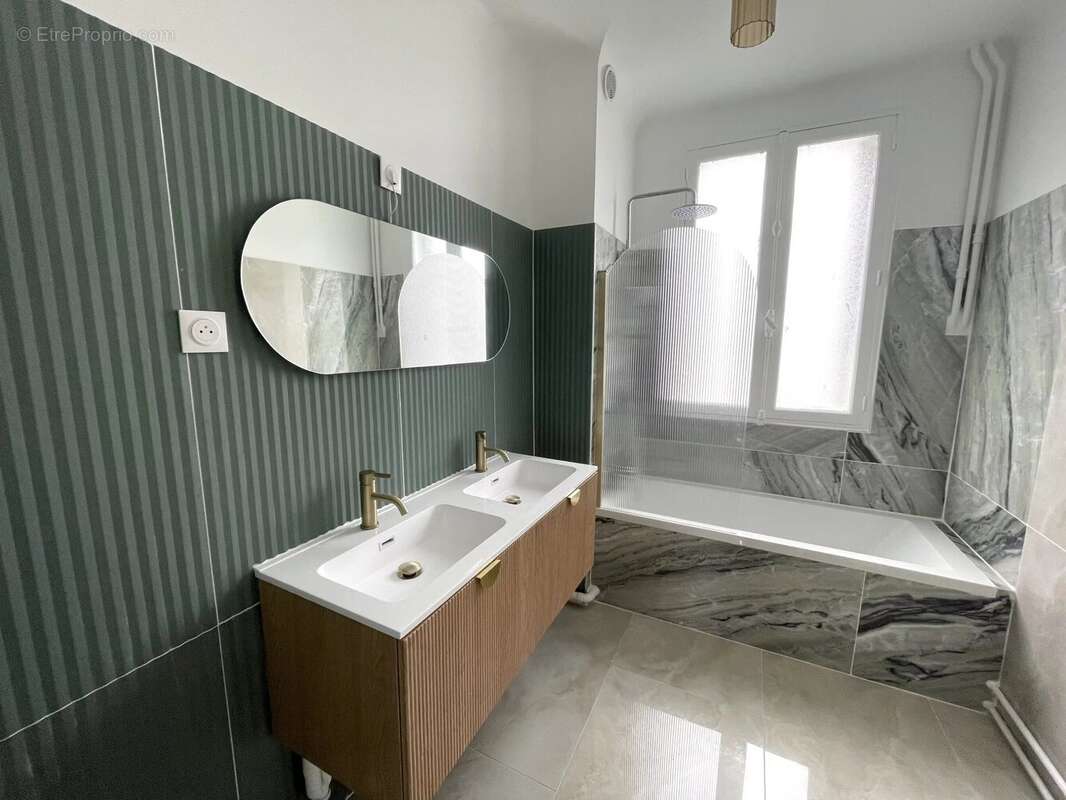 Appartement à COLOMBES