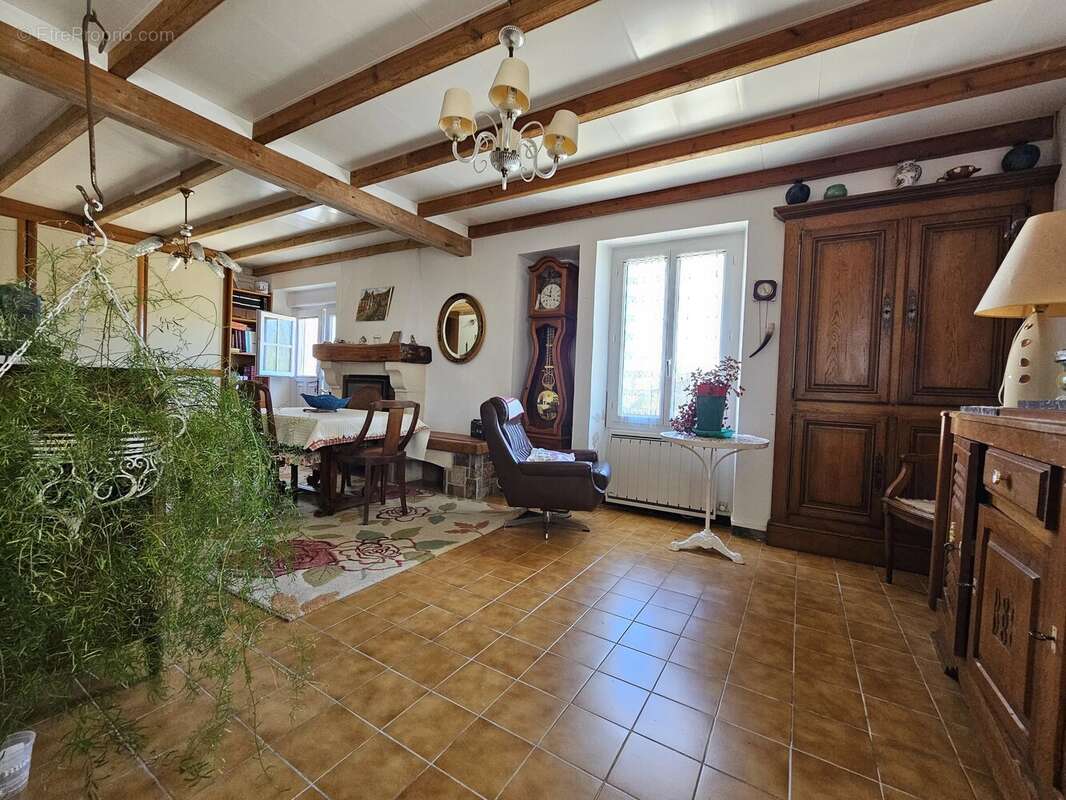 Maison à ALLOUE