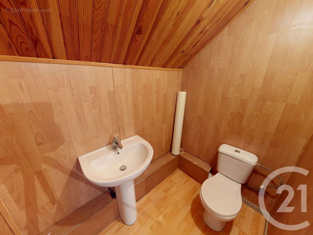 Maison à ETREILLERS