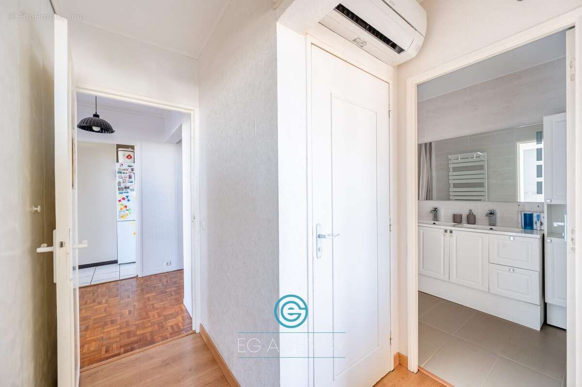Appartement à MARSEILLE-9E