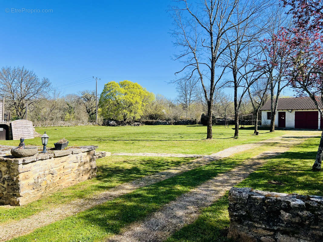 Maison à SALVAGNAC-CAJARC