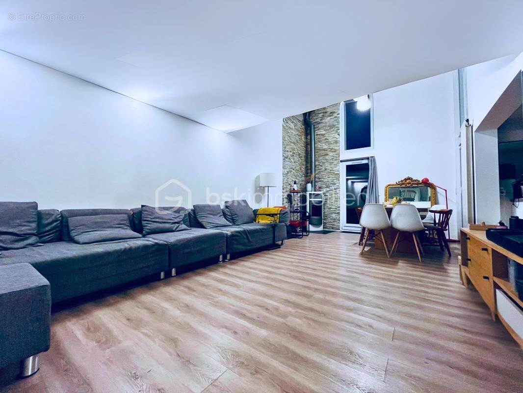 Maison à EMERAINVILLE