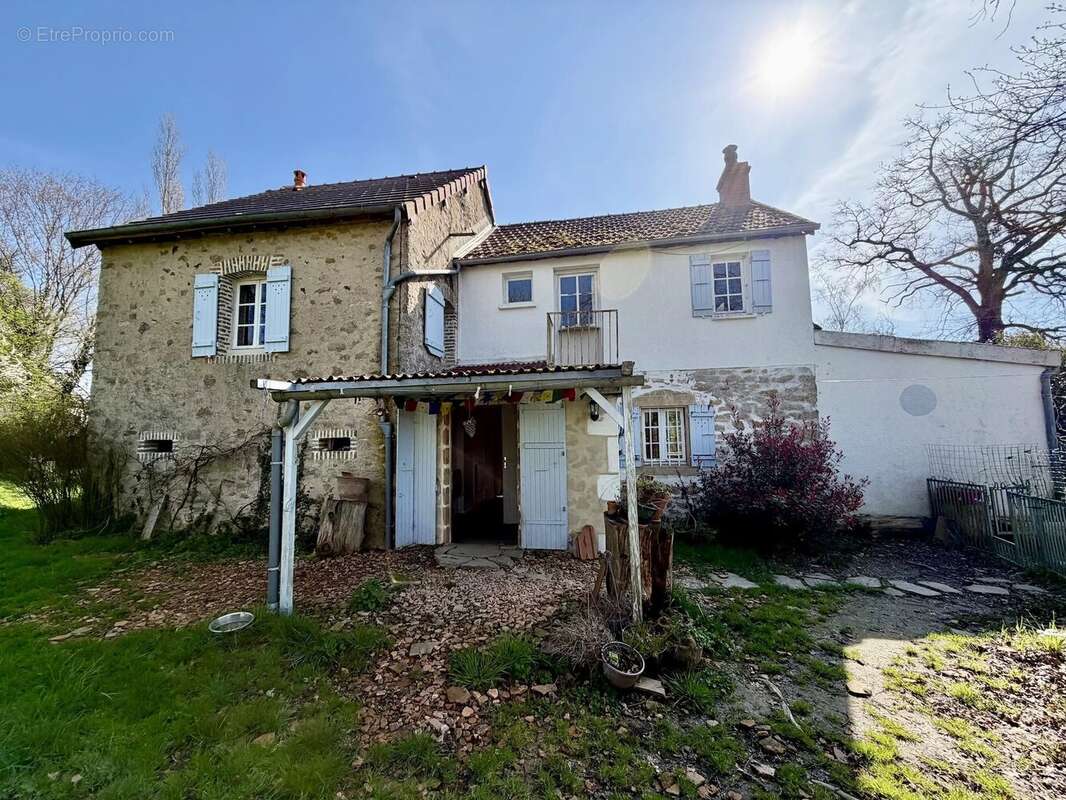 Maison à SAINT-HONORE-LES-BAINS