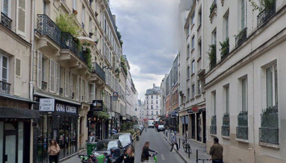 Autre à PARIS-10E