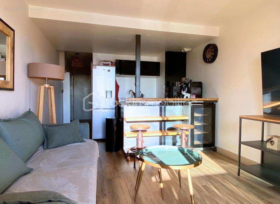 Appartement à CARQUEIRANNE