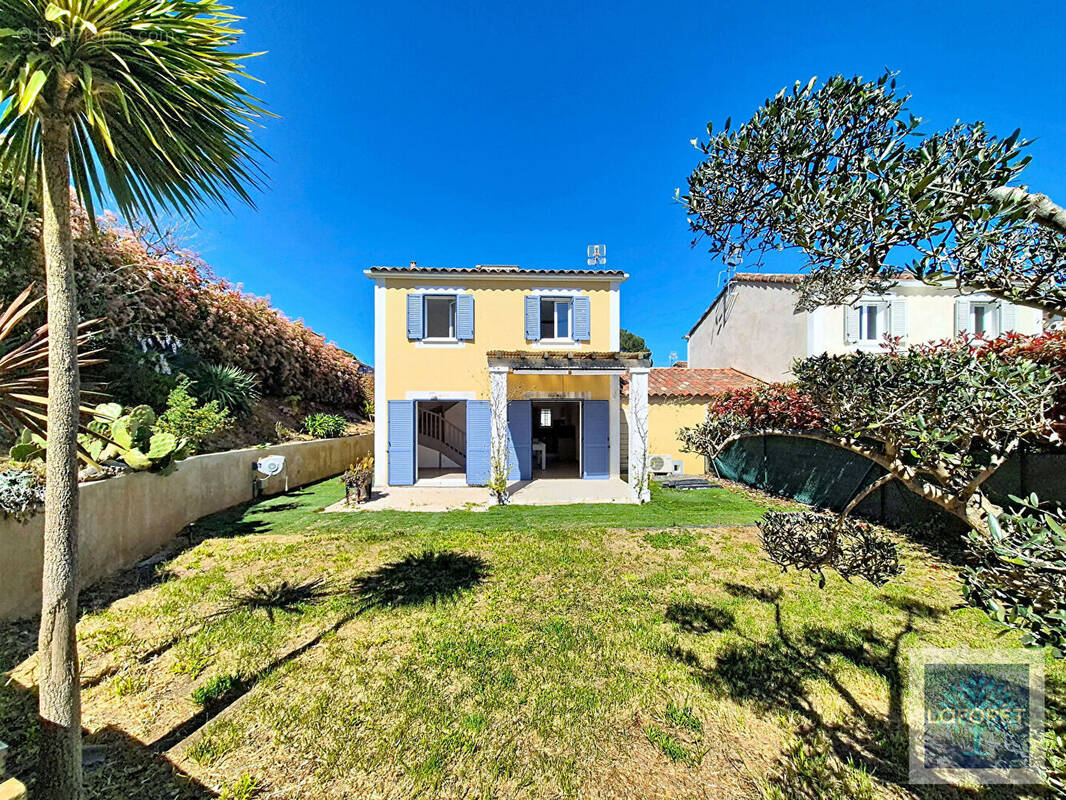 Maison à VALLAURIS