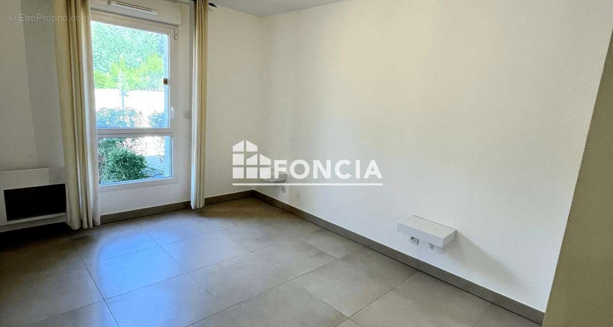 Appartement à LA LONDE-LES-MAURES