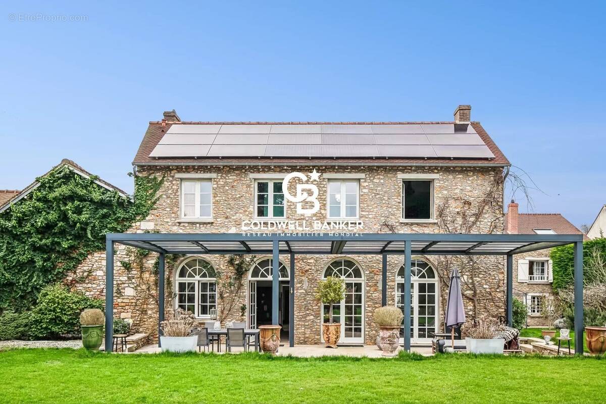 Maison à FEUCHEROLLES