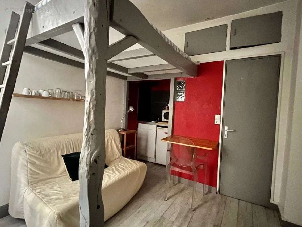 Appartement à PARIS-4E