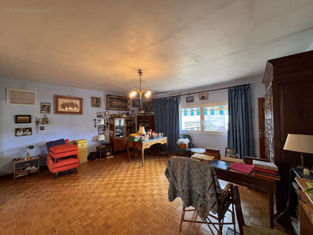 A vendre maison t4 centre ville avec jardin et garage - 83470 saint maximin la sainte baume - photo 8