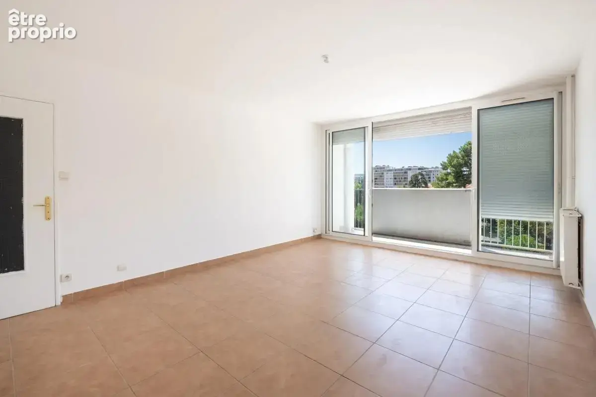 Appartement de 3 pièces de 79 m² situé à Marseille - photo 4