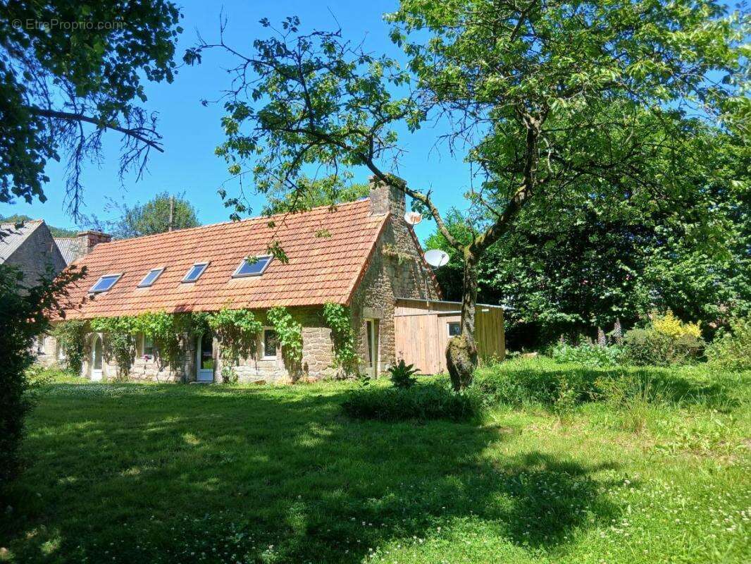 Maison à LOCMALO