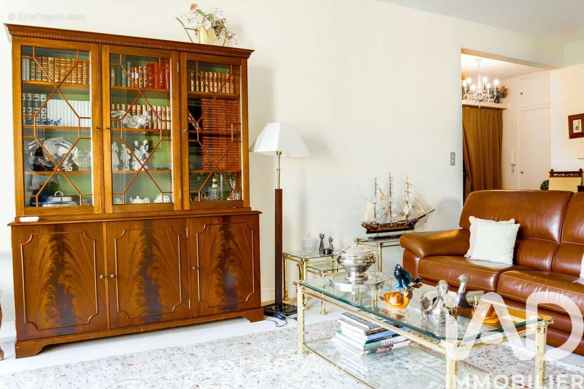 Photo 9 - Appartement à NOISY-LE-ROI