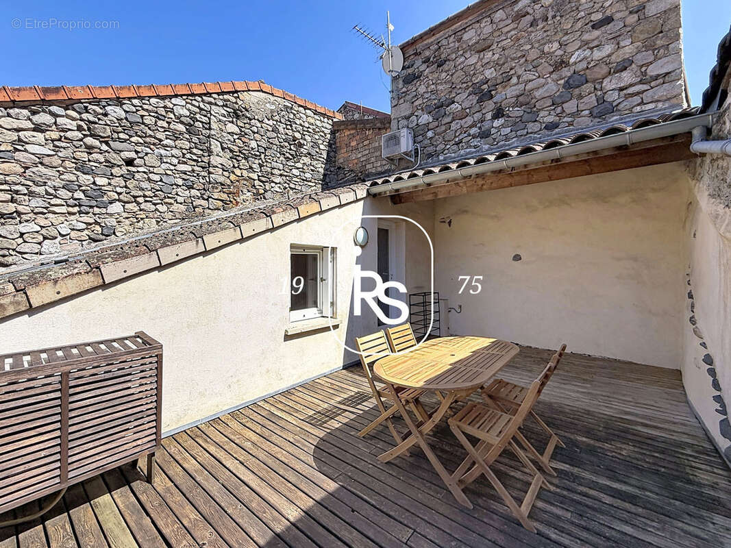 Maison du XIX ème siècle entièrement rénovée de 95 m2 habitables avec un superbe toit-terrasse - photo 2