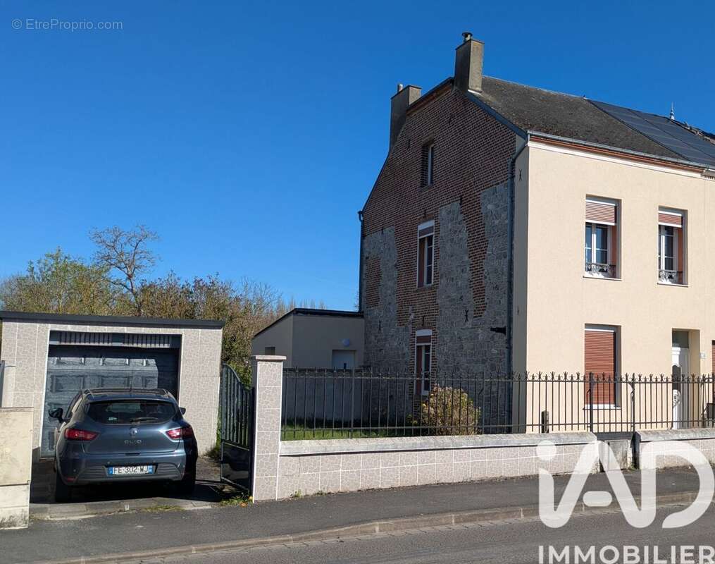 Photo 2 - Maison à GIVET