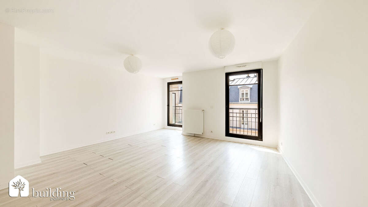 A vendre - Levallois-Perret Edouard Vaillant - Appartement familial en duplex 5 pièces de 111,24 m² avec terrasses de 11.50m² - photo 3