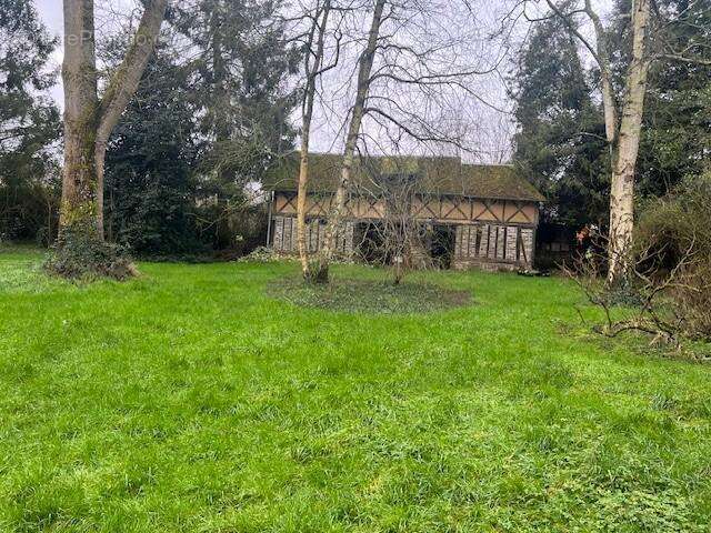 Maison à CAPELLE-LES-GRANDS