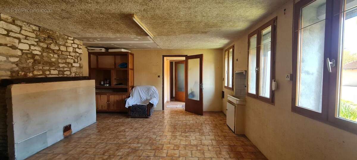 Maison 120 m² à Chamoy  - photo 5
