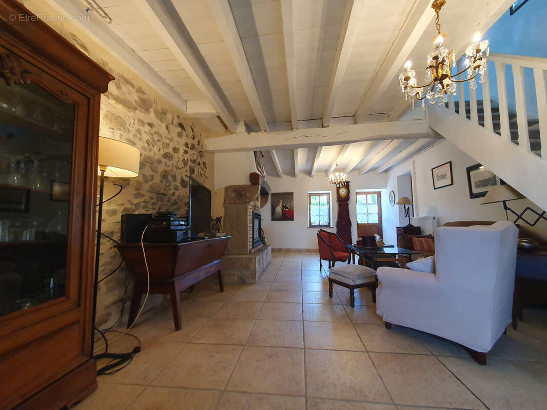 Maison à SAINT-POURCAIN-SUR-SIOULE