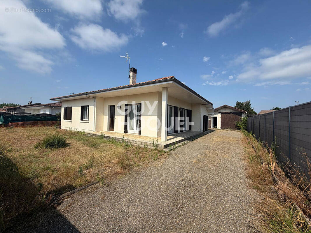 Maison à RION-DES-LANDES