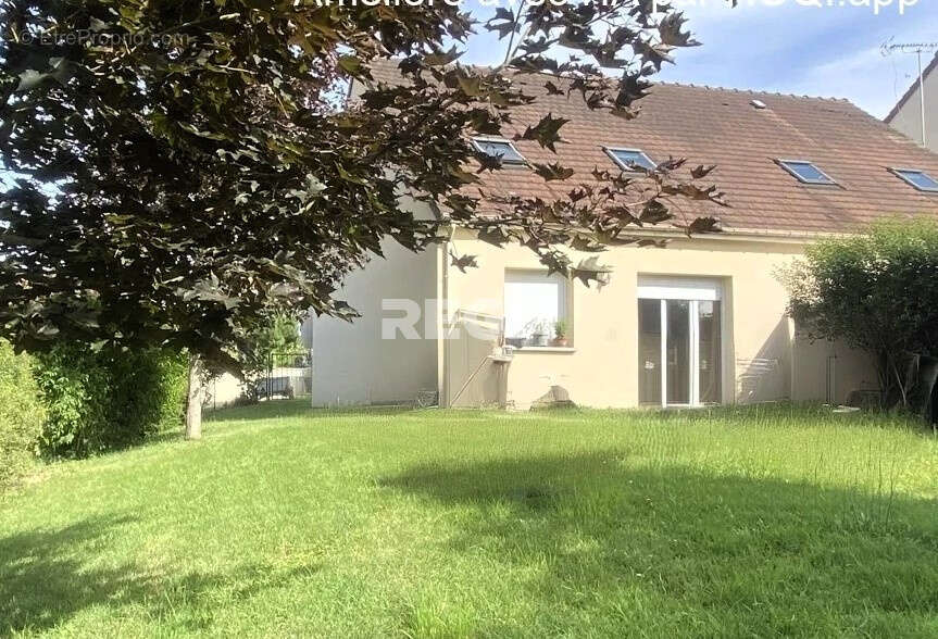 Maison à MORIGNY-CHAMPIGNY