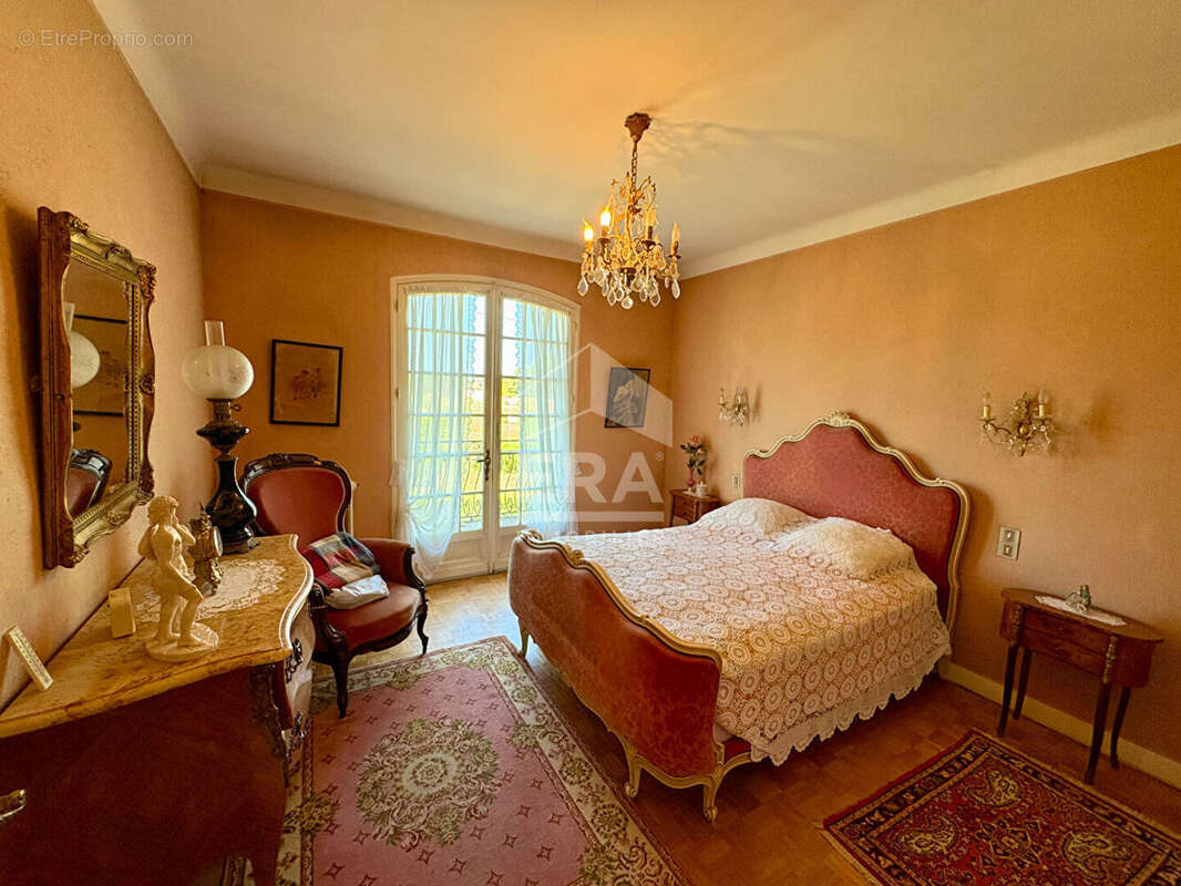Maison Pineuilh 7 pièces, 180 m2 habitable, 5 chambres, garage,  à pied de la ville et de la gare - photo 13