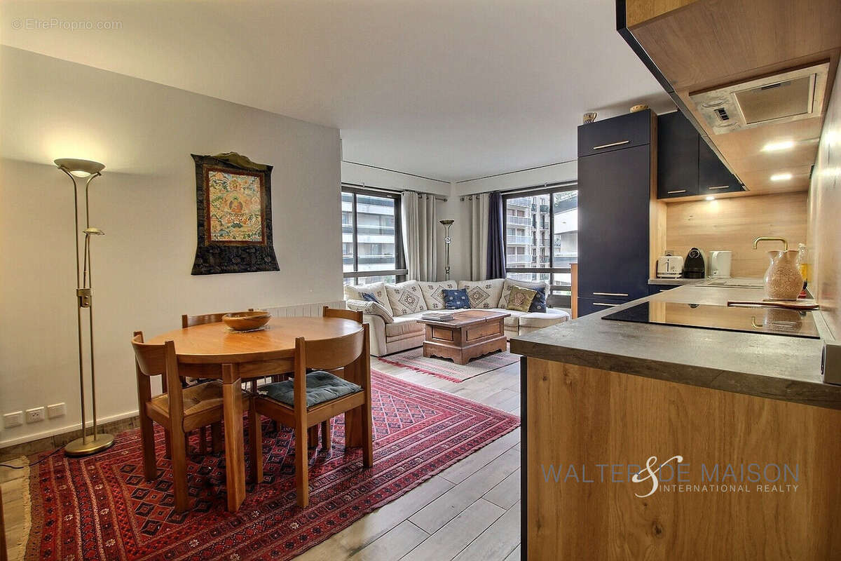 Appartement à PARIS-15E