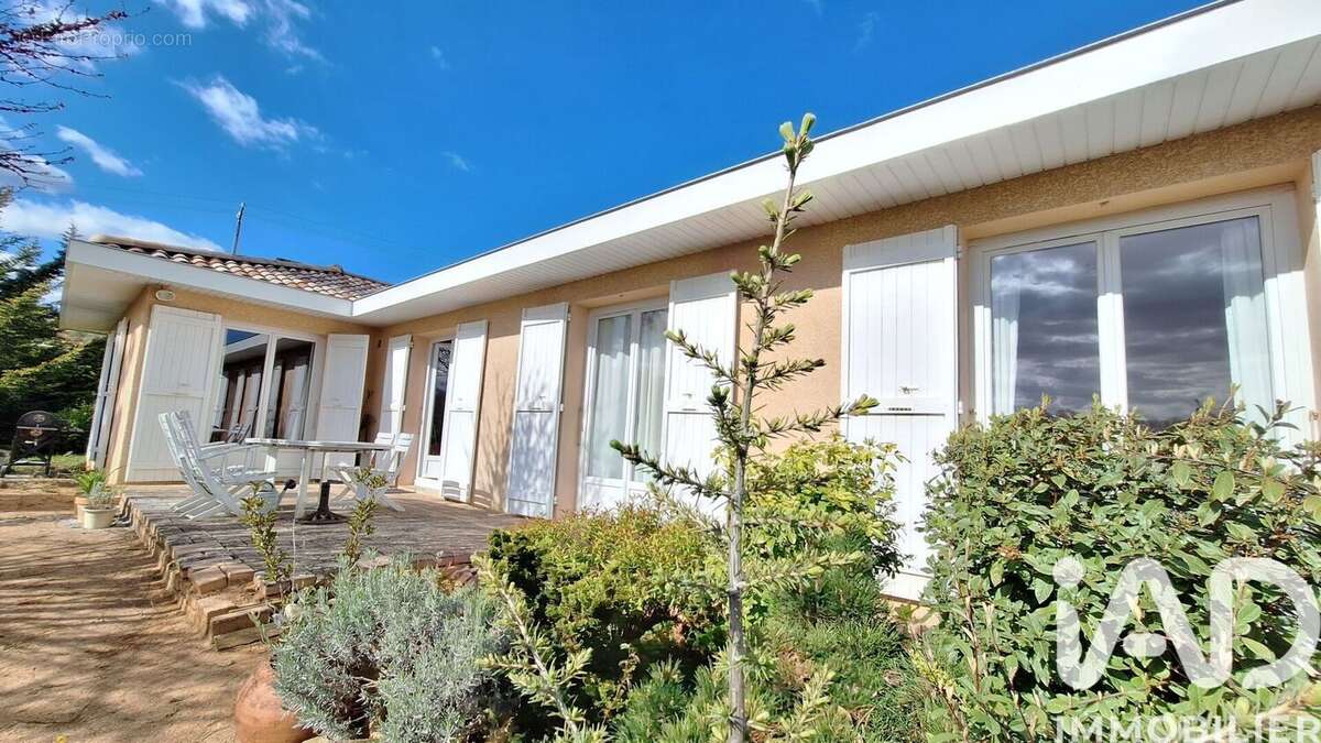 Maison 106 m² à Saint-Jean-Des-Vignes  - photo 2