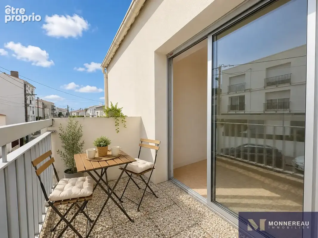 Royan centre   proche plages et commerces   terrasse & dépendance - photo 7