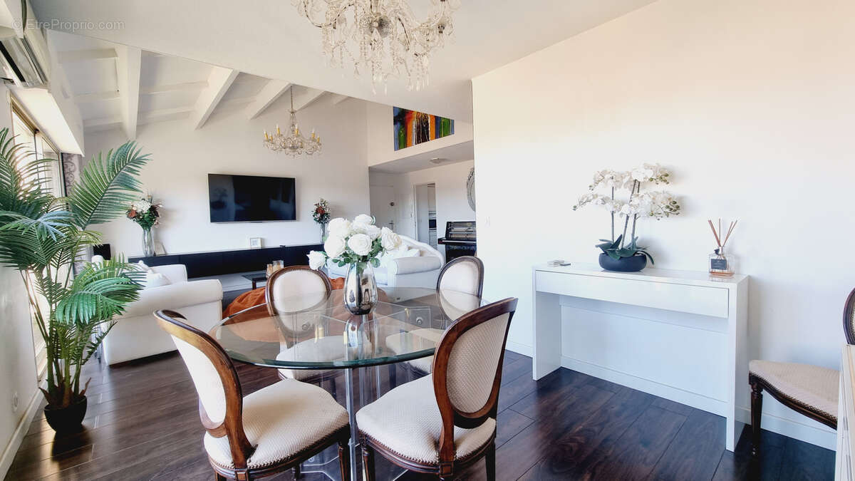 Appartement à SAINT-RAPHAEL