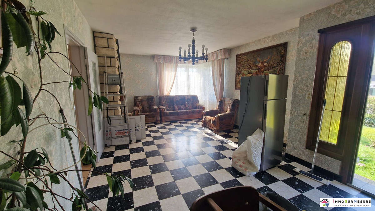 Maison à FROHEN-LE-GRAND