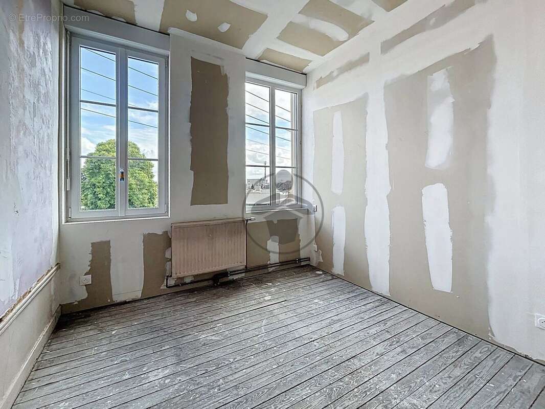 Maison à SAINT-QUENTIN