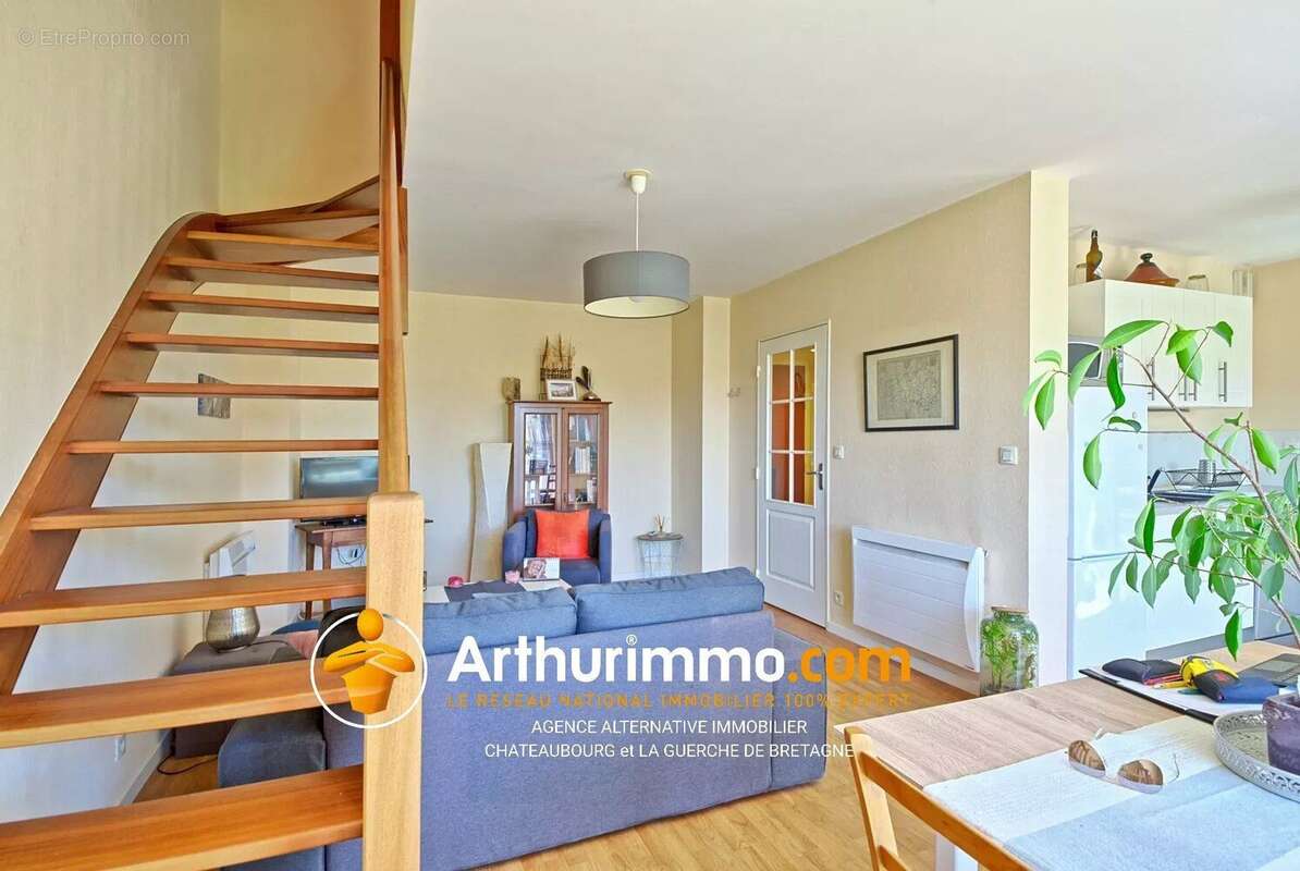 Appartement à SAINT-DOMINEUC