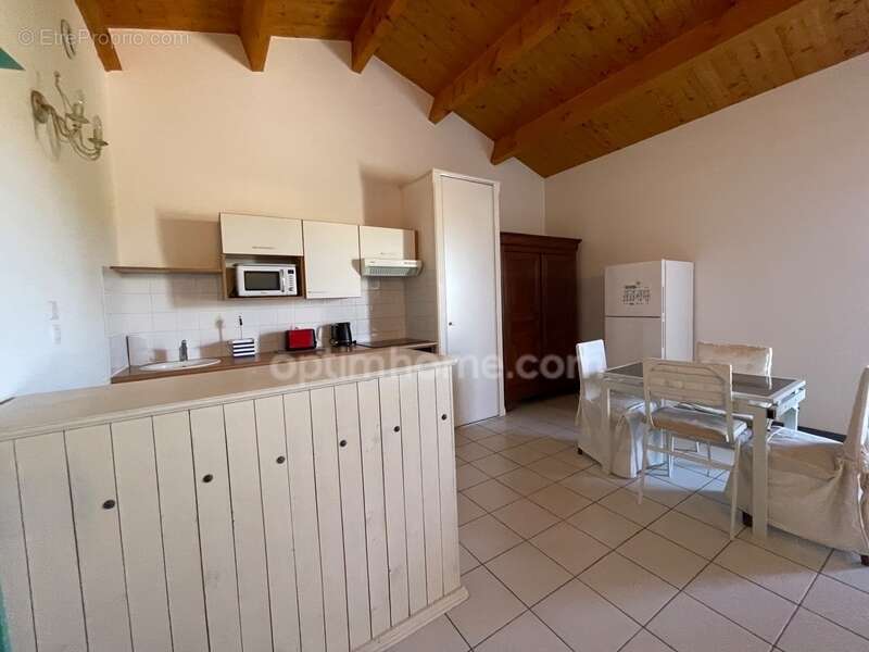 Appartement à SAINT-MARTIN-DE-RE