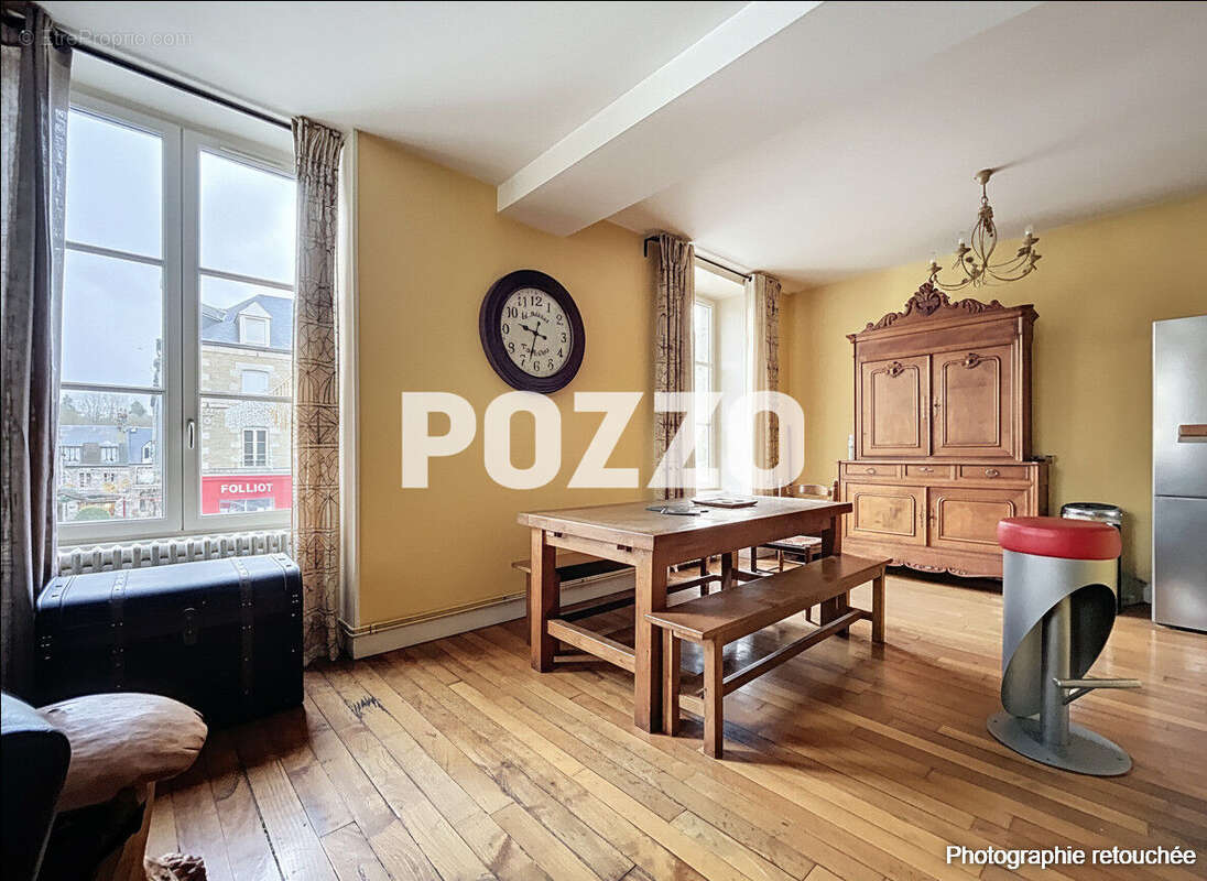 Appartement à VILLEDIEU-LES-POELES