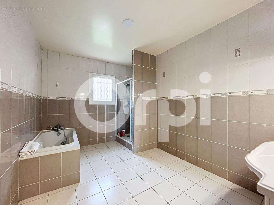 Maison à MALEMORT-SUR-CORREZE