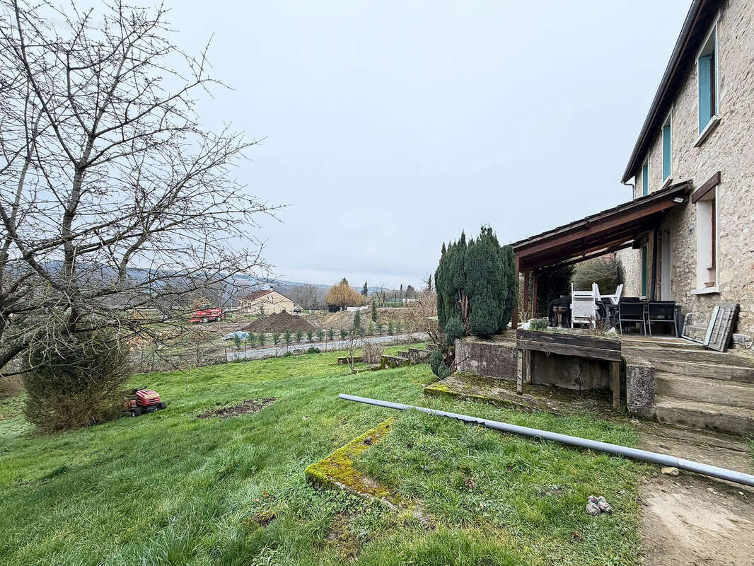 Maison à MAGNEUX