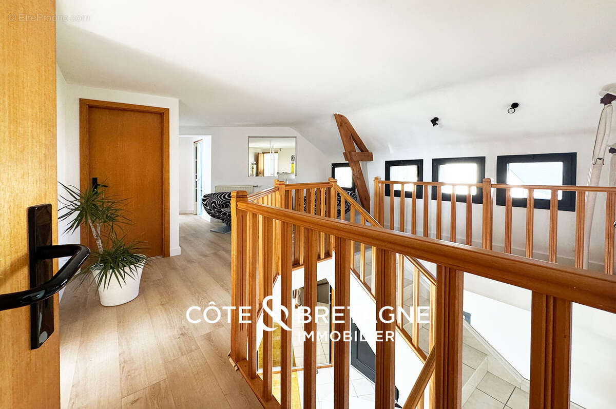 Maison d'architecte avec jardin paysager a tregueux pres de saint-brieuc  réf : 202588 - photo 11