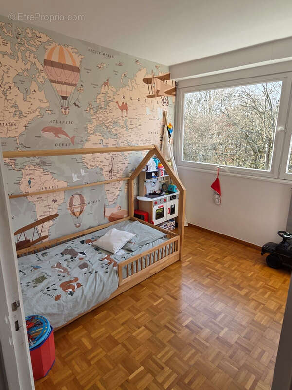 Appartement à VAUX-LE-PENIL